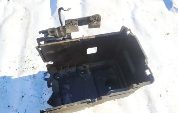Battery box tray