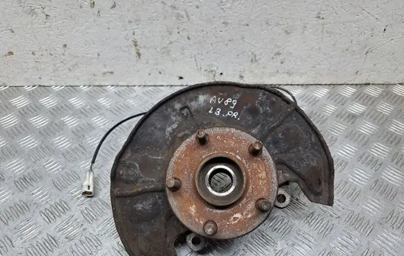Toyota Avensis T250 Front wheel hub 4350205040 477810F010