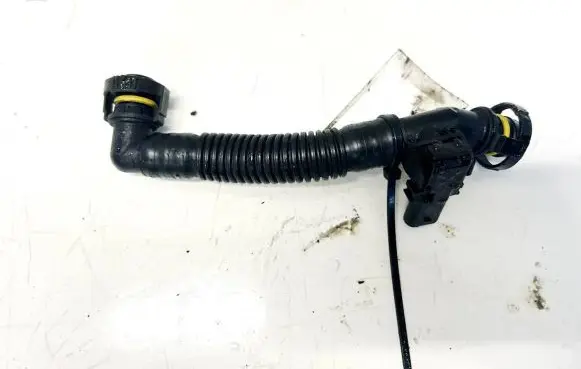 Ford Focus Breather hose/pipe FR3A9G824BA FR3A-9G824-BA