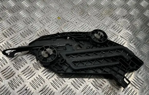 Skoda Octavia Mk2 (1Z) Headlight/headlamp mounting bracket 17035201