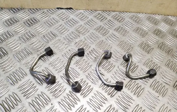 Jaguar XF X250 Fuel injector supply line/pipe 