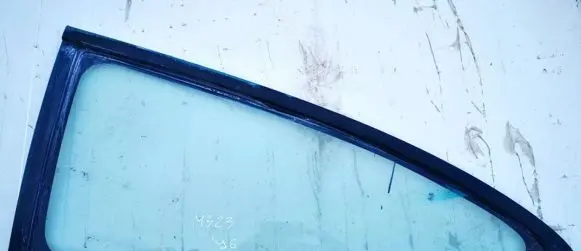 Mazda 323 Rear side window