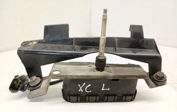Volvo XC70 Headlight wiper motor 0390206219 X0121 8620959