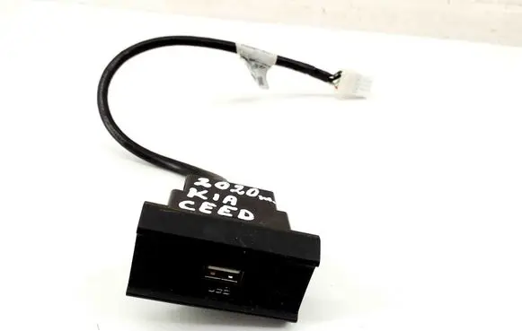KIA Ceed AUX in-socket connector 96120J7300