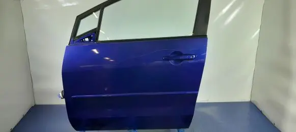 Mazda 5 Front door