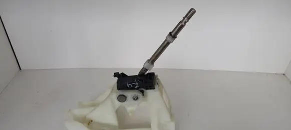 Toyota RAV 4 (XA40) Gear shifter/selector 