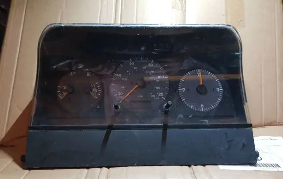 Volkswagen II LT Speedometer (instrument cluster)