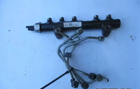 Ford Focus Fuel main line pipe 9685297580