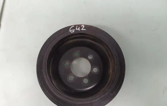 BMW 4 F32 F33 Crankshaft pulley 7624103 11237624103