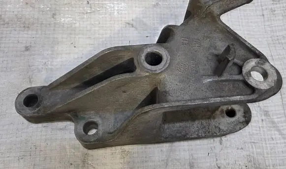Opel Zafira C Engine mount vacuum valve 13248667