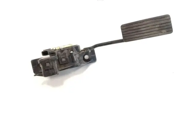 Mitsubishi Grandis Accelerator throttle pedal APM30003