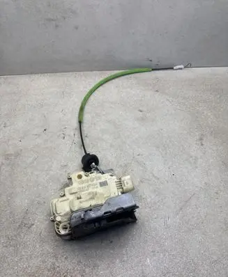 Audi TT TTS Mk2 Front door lock 8J2837016A