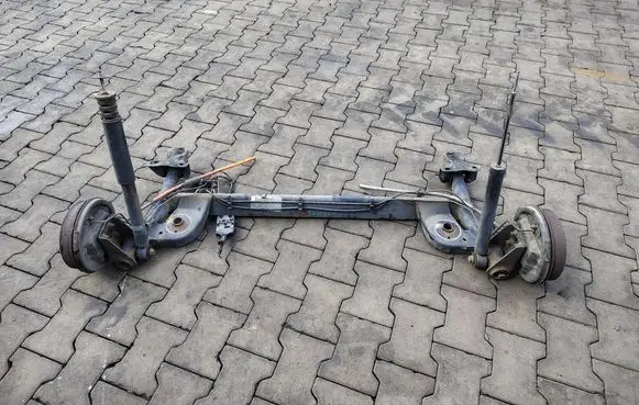 Renault Twingo II Rear beam 