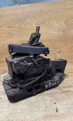 Volvo XC70 Gear shifter/selector