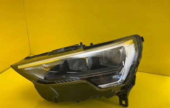 Audi Q3 F3 Headlight/headlamp 83A941011