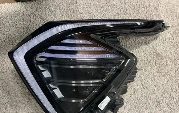 KIA Sportage Headlight/headlamp 92101R2100 100035108 L009H100035108