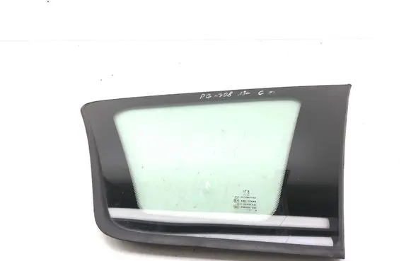 Peugeot 308 Rear side window