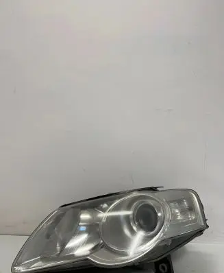 Volkswagen PASSAT B6 Headlight/headlamp 3C0941005Q
