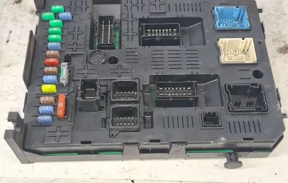 Peugeot 3008 I BSM Control unit 9812188580 282903904 25994246