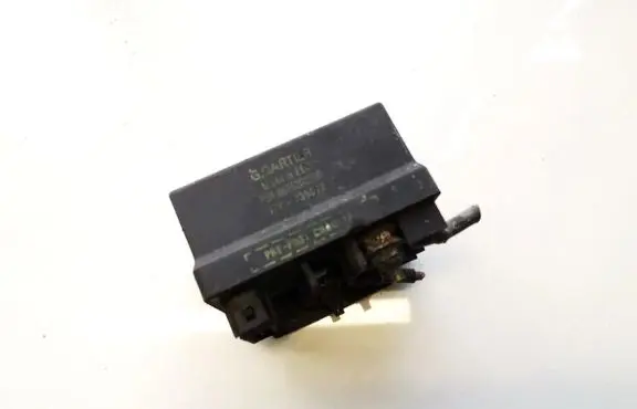 Glow plug pre-heat relay