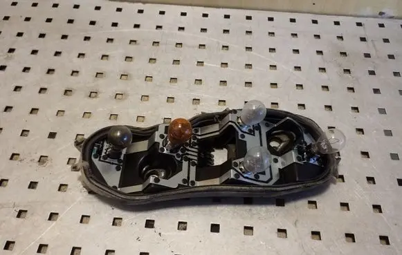 Tail light part
