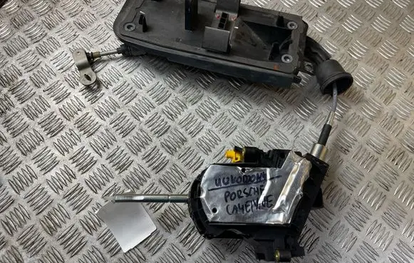 Porsche Cayenne (92A) Gear shifter/selector 7P5713025AM