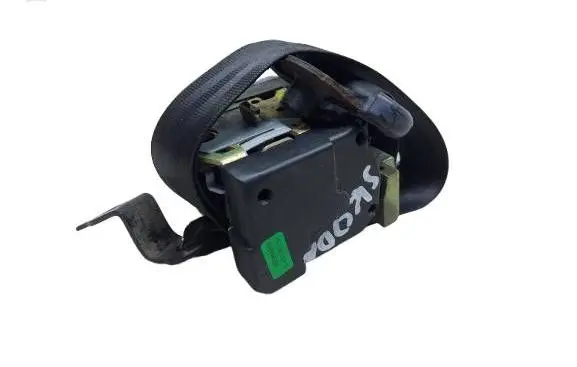 Skoda Fabia Mk1 (6Y) Front seatbelt 6Y0857701A