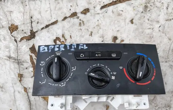 Peugeot Expert Climate control/heater control trim