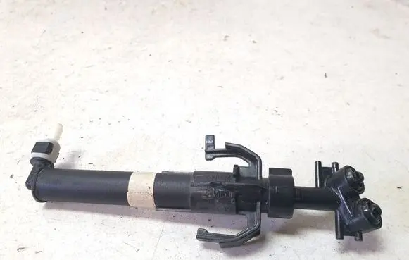 Volkswagen PASSAT B8 Headlight washer spray nozzle 3G0955103