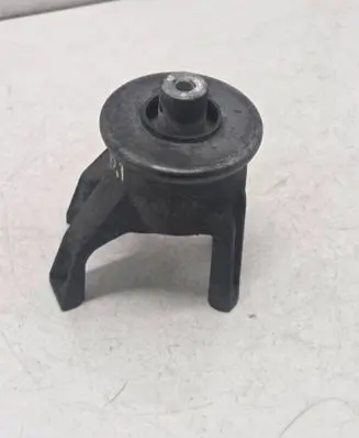 Volkswagen Transporter - Caravelle T5 Engine mount bracket 7E0199849
