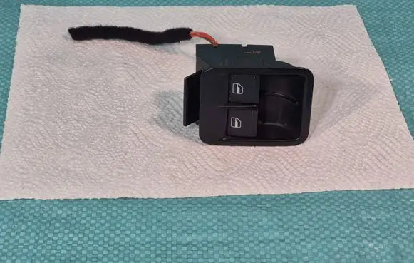 Volkswagen Caddy Electric window control switch 1K3959857C PA6TG30