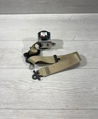 BMW 5 F10 F11 Front seatbelt 610126300D 150504
