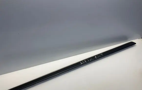 Mercedes-Benz E W211 Front door trim (molding) A2116901962 2116901962