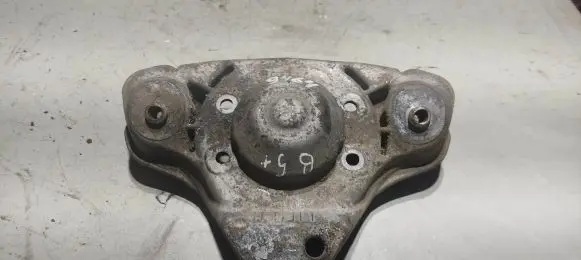 Volkswagen PASSAT B5.5 Coil spring mount 8D0412383E