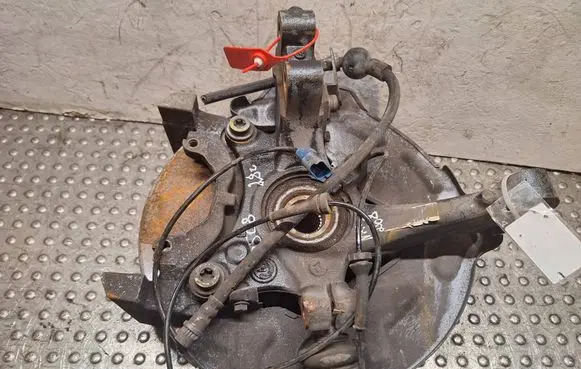 Peugeot 508 Front wheel hub spindle knuckle S14765268
