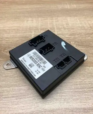 Mercedes-Benz E W211 Comfort/convenience module 2115450532