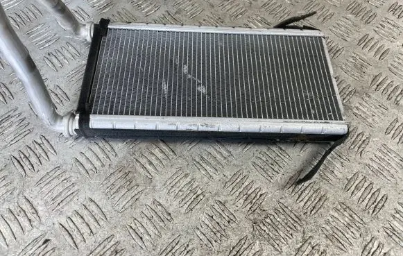 Subaru Outback Heater blower radiator