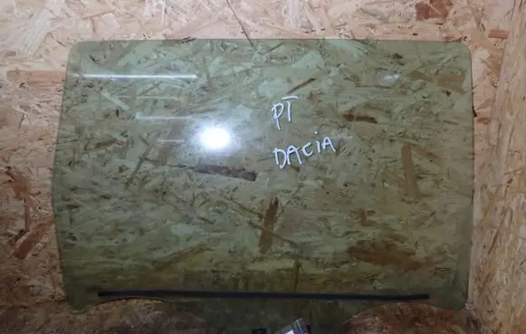 Dacia Lodgy Rear door window glass 
