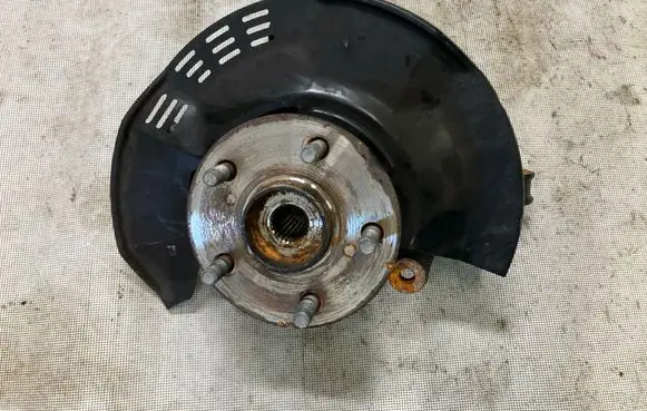 Toyota C-HR I Front wheel hub spindle knuckle 