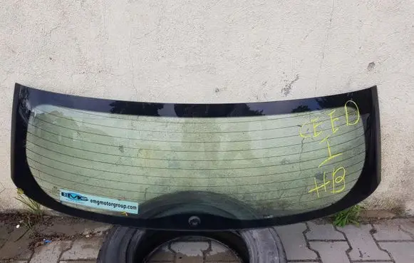 KIA Ceed Rear windscreen/windshield window 