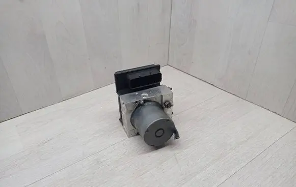 BMW X3 E83 ABS Pump 3414642 3414641 0265950318