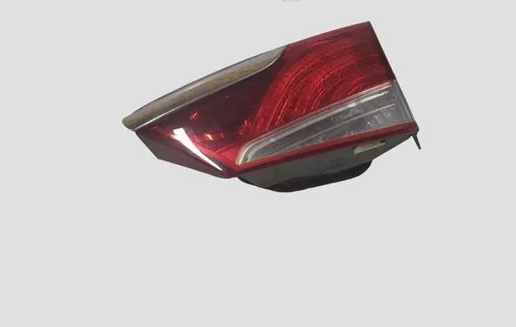 Hyundai i40 Tailgate rear/tail lights 924043Z001