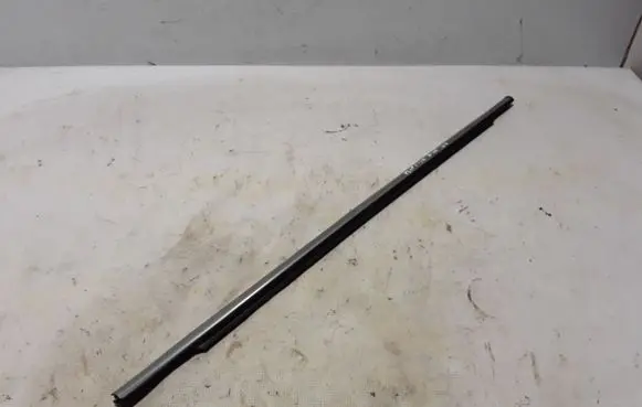 Mini Cooper Countryman R60 Rear door trim (molding) 9810470