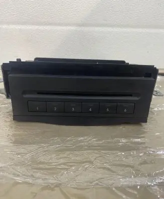 Mercedes-Benz R W251 CD/DVD changer E2108