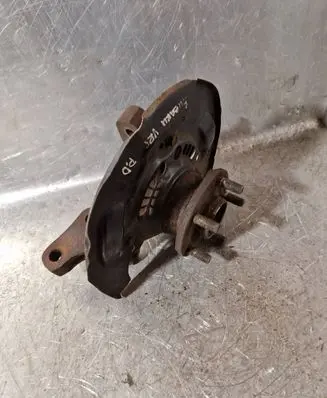 Front wheel hub