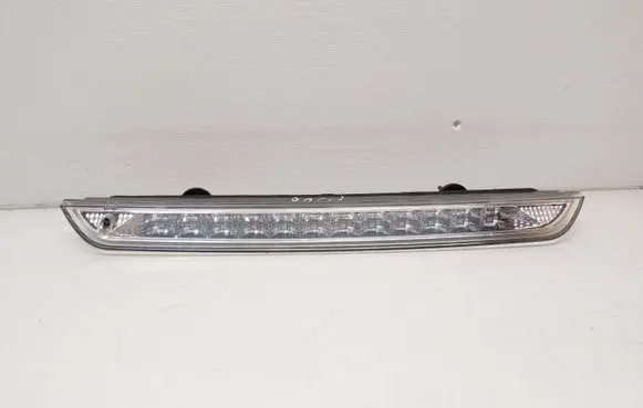 Peugeot 508 Third/center stoplight 9811951080
