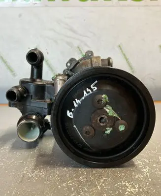 BMW 3 E90 E91 Power steering pump 6780413 8675955113 7617955152
