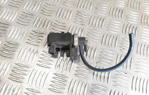 Valve vacuum