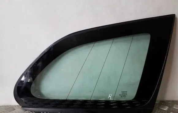 Volvo XC60 Rear side window