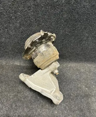 Dodge Durango Engine mounting bracket 68252524AA 15634W5